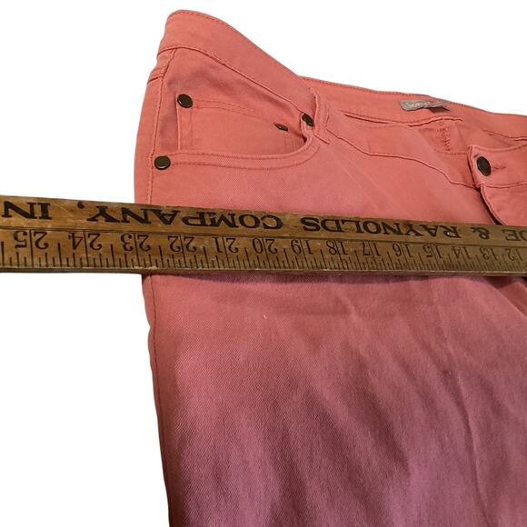 Woman Within Coral Clam Diggers, Shorts 20WP - Picture 7 of 10